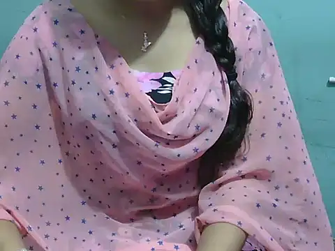 Snapshot of lovely_soniya chatting on September 18, 2025, 4:37 am lovely soniya online show from September 18, 2025, 4:37 am