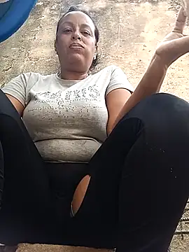 Fernanda30 online show from February 7, 2026, 7:33 pm