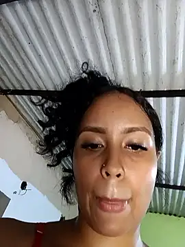 Fernanda30 online show from May 15, 2026, 11:58 pm