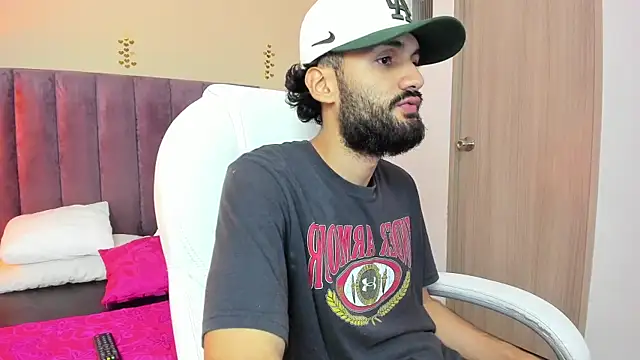 Snapshot of Ryan_Jackson_ chatting on September 15, 2025, 11:49 pm Ryan Jackson  online show from September 15, 2025, 11:49 pm