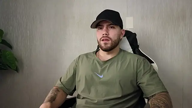 Ades Lowe online show from October 24, 2025, 12:04 pm