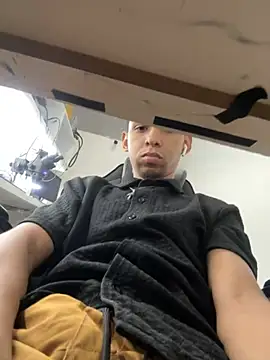 Oqui online show from April 14, 2026, 9:31 pm