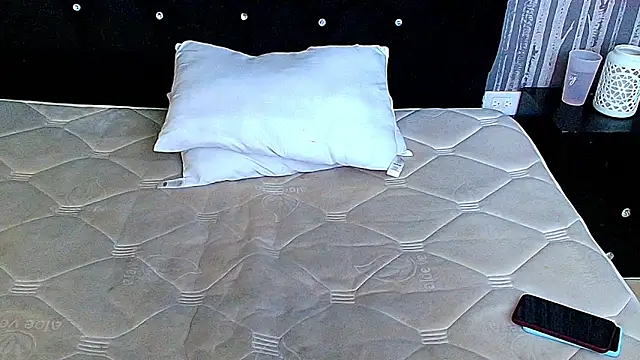 Alicee Moonn online show from March 13, 2026, 8:36 pm