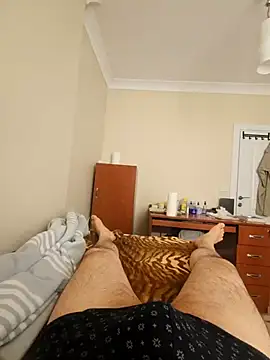 Snapshot of reallove78 chatting on April 12, 2026, 10:29 am reallove78 online show from April 12, 2026, 10:29 am