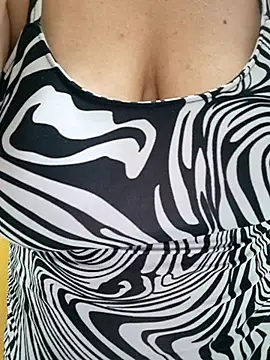 Snapshot of SweettyNaugthy chatting on February 19, 2026, 8:00 am SweettyNaugthy online show from February 19, 2026, 8:00 am