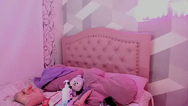 BiancaShermann online show from November 15, 2025, 3:38 pm