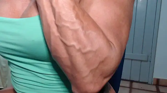 Stronggsexy online show from December 17, 2025, 10:26 pm