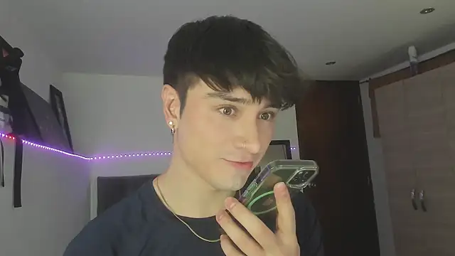 stevve 14 online show from November 7, 2025, 3:55 am