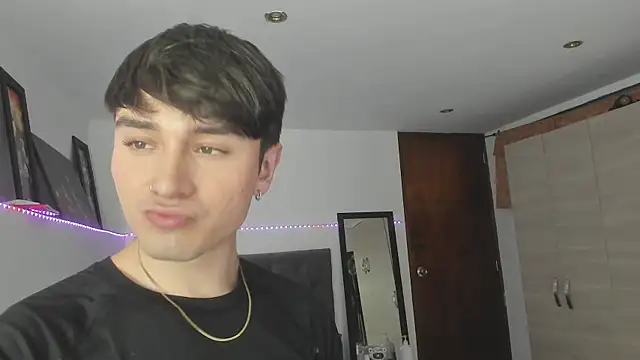 stevve 14 online show from October 31, 2025, 2:30 am