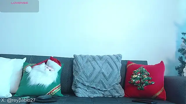 ReyPablo1 online show from December 17, 2025, 9:31 pm