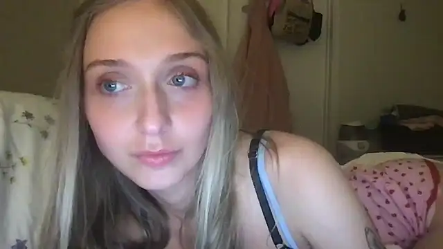 Snapshot of rose_puzzy69 chatting on February 7, 2026, 1:57 am rose puzzy69 online show from February 7, 2026, 1:57 am