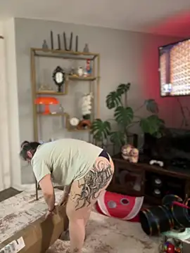 Alix Valentine online show from December 2, 2025, 12:00 am