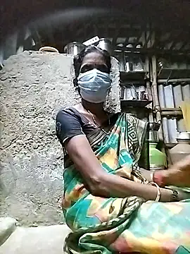 Snapshot of Tamilauntyhot chatting on October 27, 2025, 1:45 pm Tamilauntyhot online show from October 27, 2025, 1:45 pm