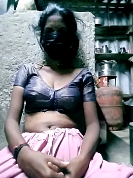 Snapshot of Tamilauntyhot chatting on September 11, 2025, 12:32 am Tamilauntyhot online show from September 11, 2025, 12:32 am