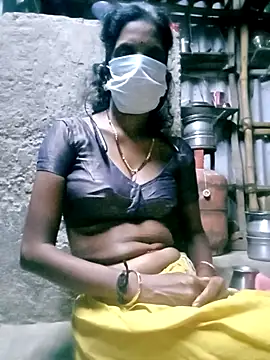 Snapshot of Tamilauntyhot chatting on October 5, 2025, 3:25 pm Tamilauntyhot online show from October 5, 2025, 3:25 pm