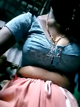 Snapshot of Tamilauntyhot chatting on October 1, 2025, 6:01 pm Tamilauntyhot online show from October 1, 2025, 6:01 pm