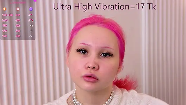 Snapshot of AsiaVegas chatting on November 25, 2025, 5:57 pm AsiaVegas online show from November 25, 2025, 5:57 pm