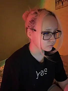 Snapshot of AsiaVegas chatting on February 6, 2026, 7:54 pm AsiaVegas online show from February 6, 2026, 7:54 pm