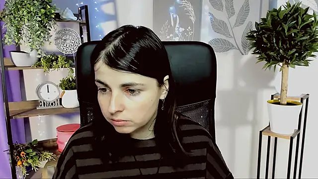 MartaEdams online show from February 17, 2026, 6:22 am