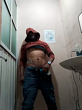 wolfsexmxn online show from February 25, 2026, 5:40 am