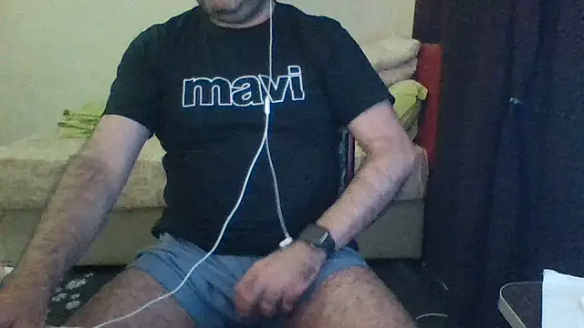Snapshot of st206boy chatting on July 11, 2026, 1:17 am st206boy online show from July 11, 2026, 1:17 am