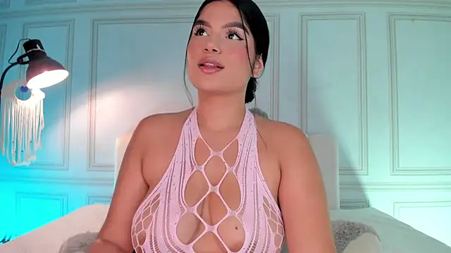 Kendall Jonss1 online show from November 3, 2025, 10:41 am