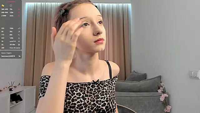 TaiteFairfield online show from April 10, 2026, 10:11 am