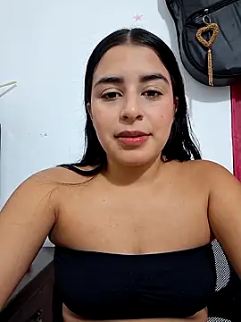 channell0 online show from October 17, 2025, 6:06 am