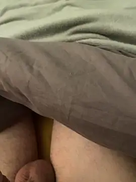 Snapshot of adlescaf9876 chatting on March 12, 2026, 9:41 pm adlescaf9876 online show from March 12, 2026, 9:41 pm