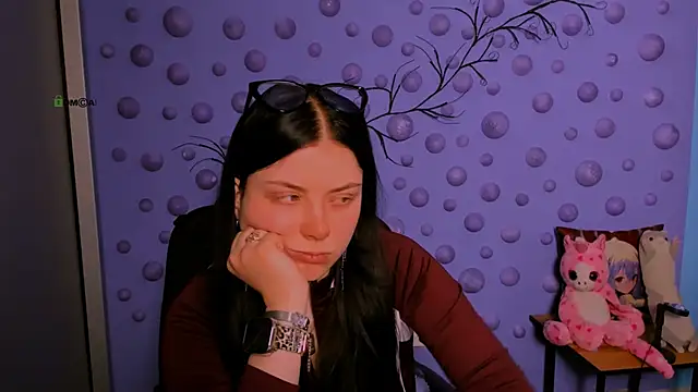 foxy tease  online show from February 4, 2026, 8:15 pm