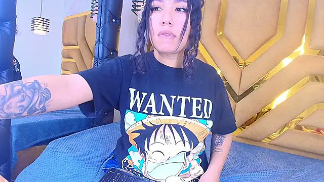 Snapshot of Soleil_66 chatting on January 17, 2026, 4:32 pm Soleil 66 online show from January 17, 2026, 4:32 pm