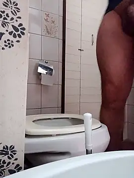 juanpa8453 online show from November 18, 2025, 4:21 pm