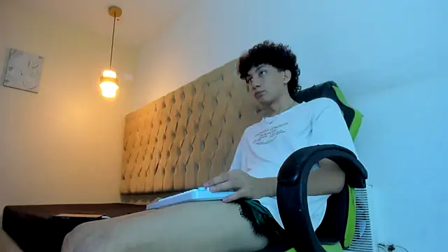 Darkknightx01 online show from February 28, 2026, 1:27 am