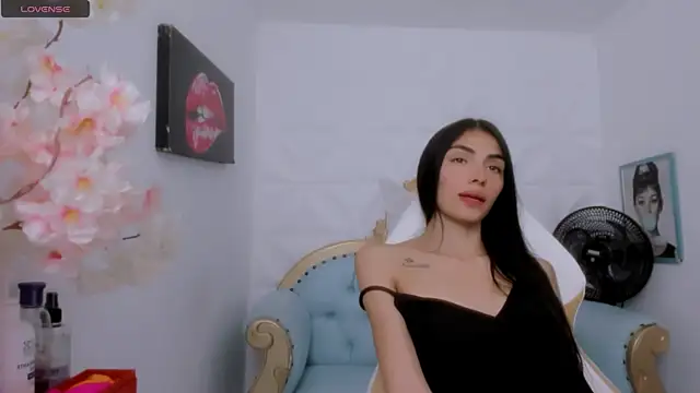 Snapshot of eimy_skinny_ chatting on October 23, 2025, 5:00 pm eimy skinny online show from October 23, 2025, 5:00 pm