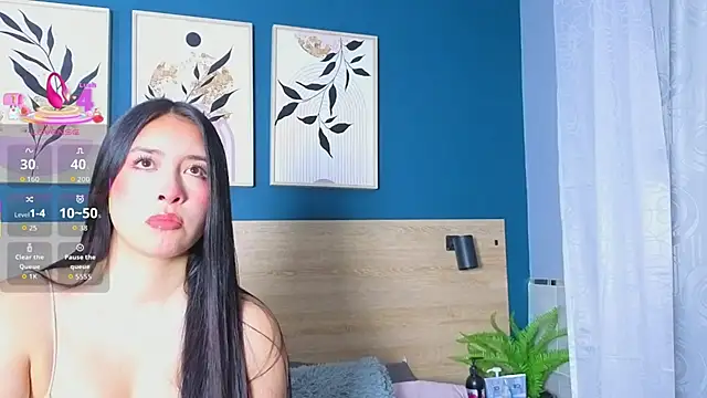 SarahMiler  online show from November 11, 2025, 7:41 pm