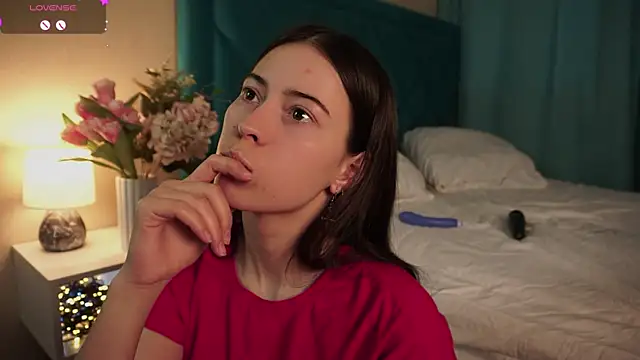 ywixos online show from March 31, 2026, 1:57 pm