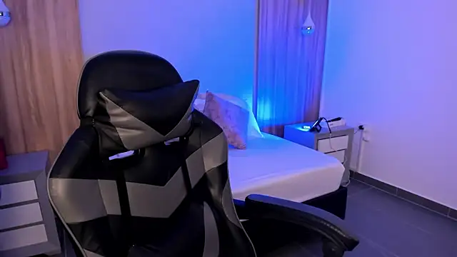 megara x  online show from November 14, 2025, 2:48 am