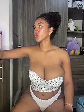 Mia sweet80 online show from October 30, 2025, 3:05 am