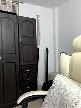 Issa Santana online show from September 25, 2025, 9:21 pm