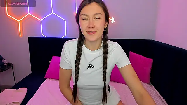 Tina Porter online show from January 6, 2026, 1:53 am