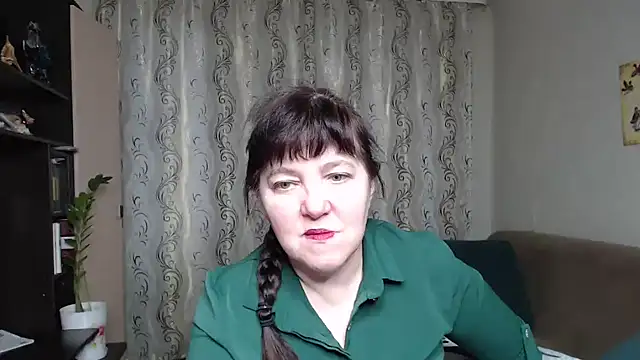 Illusionq online show from February 12, 2026, 5:07 am