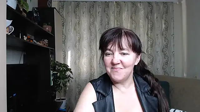 Snapshot of Illusionq chatting on October 7, 2025, 9:32 am Illusionq online show from October 7, 2025, 9:32 am