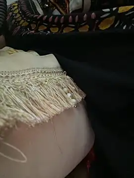 Snapshot of kamita-12 chatting on November 13, 2025, 2:04 am kamita-12 online show from November 13, 2025, 2:04 am