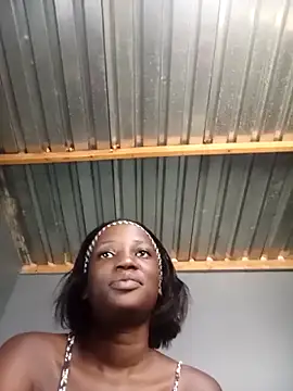 Snapshot of melaninbaebyy chatting on April 3, 2026, 11:05 am melaninbaebyy online show from April 3, 2026, 11:05 am