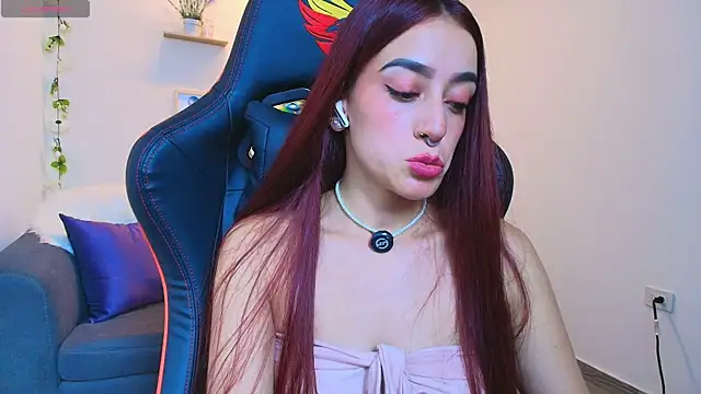 ViolethRosse online show from April 16, 2026, 1:28 am