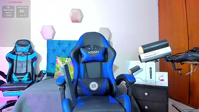 Snapshot of _taylor_black chatting on September 24, 2025, 9:10 pm taylor black online show from September 24, 2025, 9:10 pm