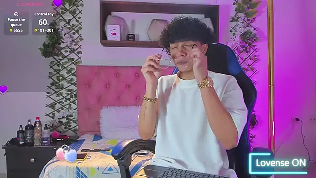  taylor black online show from February 10, 2026, 8:19 pm