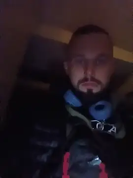 Barber33zk online show from April 12, 2026, 10:24 pm