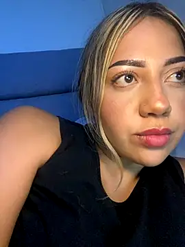 MissCat  online show from October 25, 2025, 3:06 am