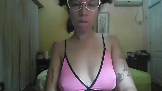 loliporomero online show from January 14, 2026, 2:26 am